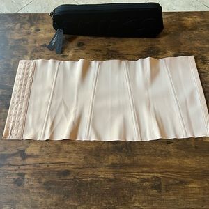 SKIMS Waist Trainer